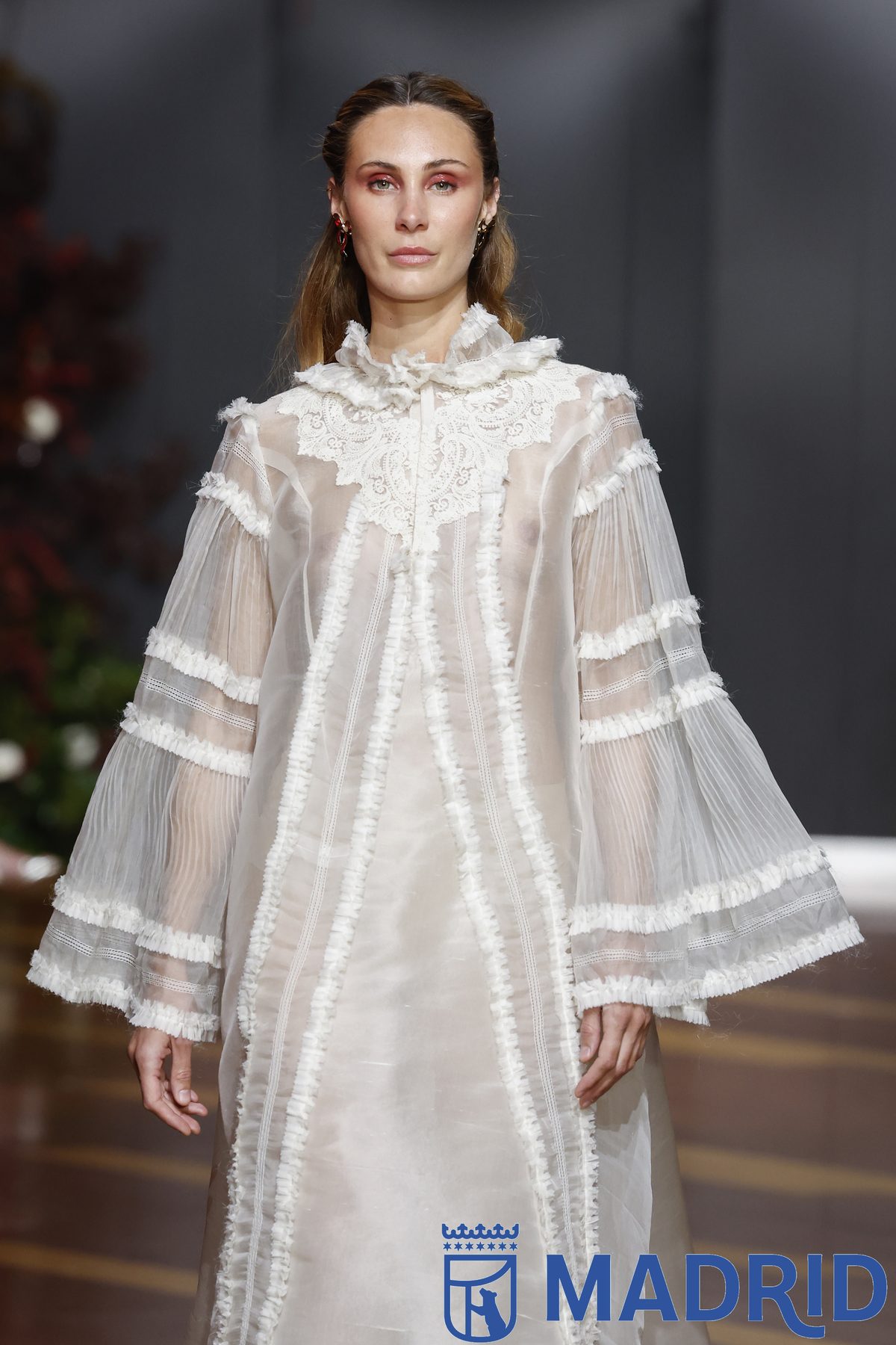 Aura - zoom