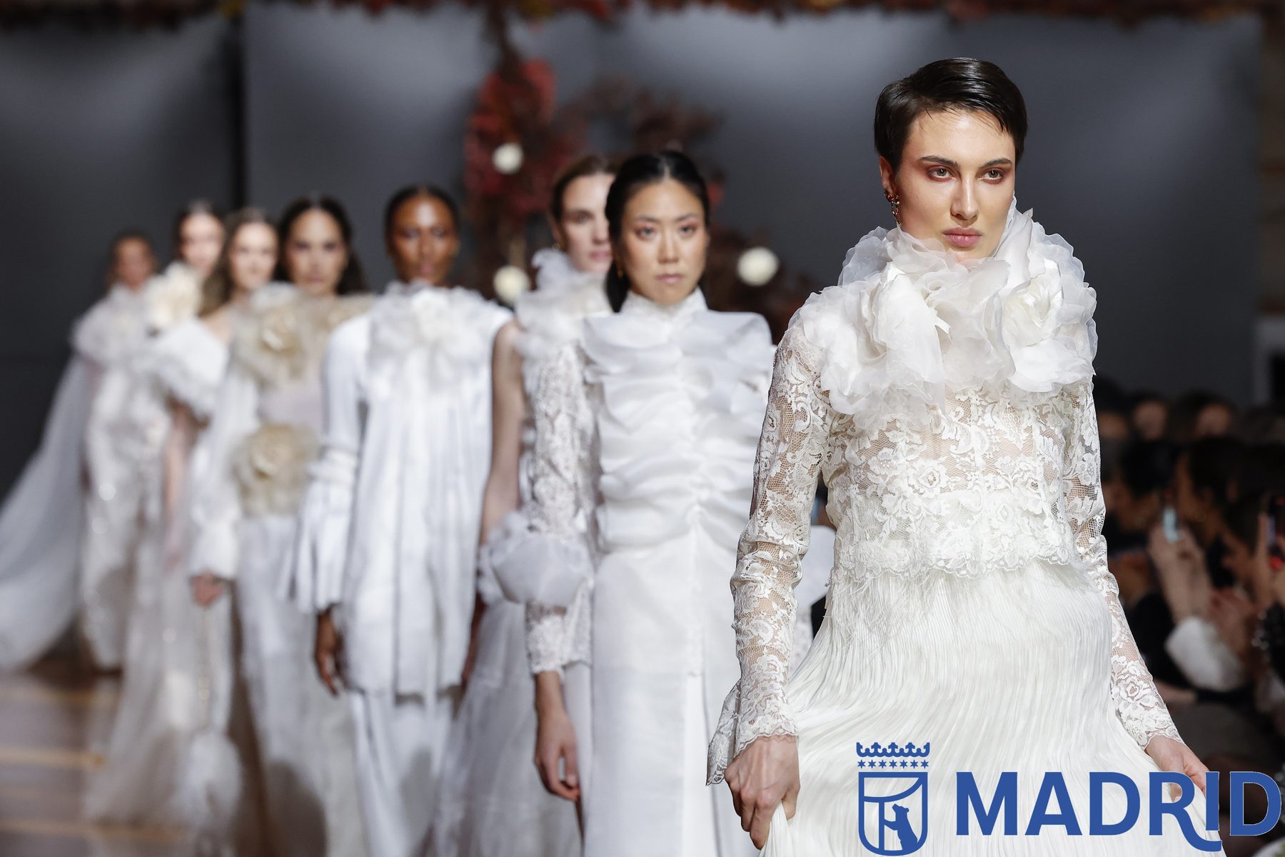 Vestido de novia de alta costura confeccionado a mano en el atelier - Colección Náyade